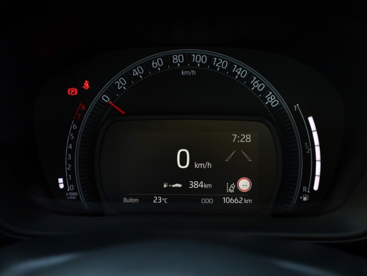 Toyota Aygo X 1.0 VVT-i MT Premium | Cabrio | JBL Audio | Stoelverwarming