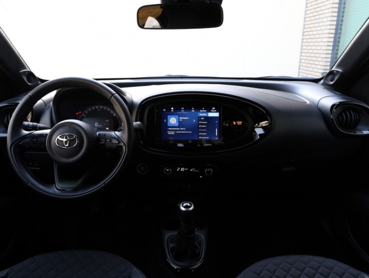 Toyota Aygo X 1.0 VVT-i MT Premium | Cabrio | JBL Audio | Stoelverwarming