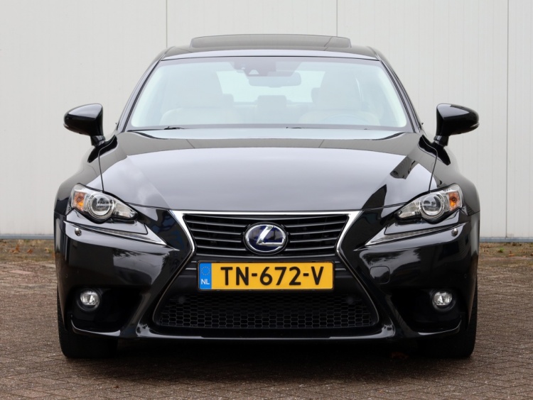 Lexus IS 300h Business Line Pro | Leder | Schuifdak | Adaptive Cruise