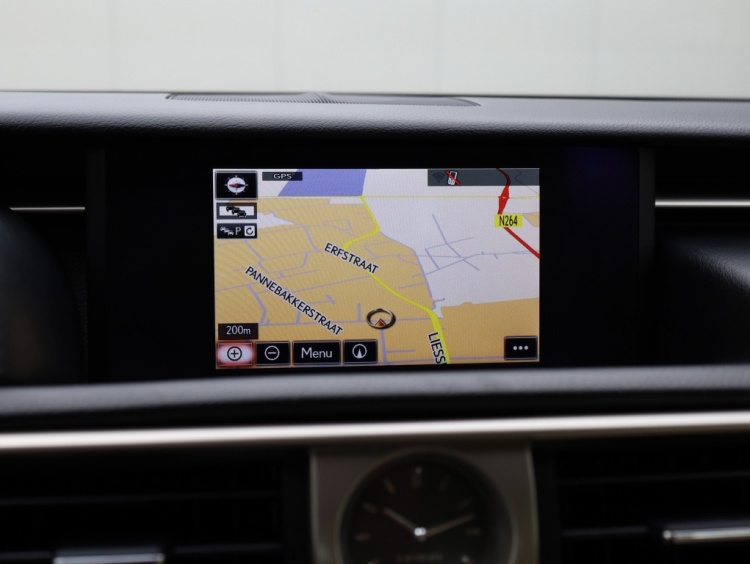 Lexus IS 300h Business Line Pro | Leder | Schuifdak | Adaptive Cruise