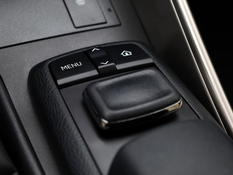 Lexus IS 300h Business Line Pro | Leder | Schuifdak | Adaptive Cruise