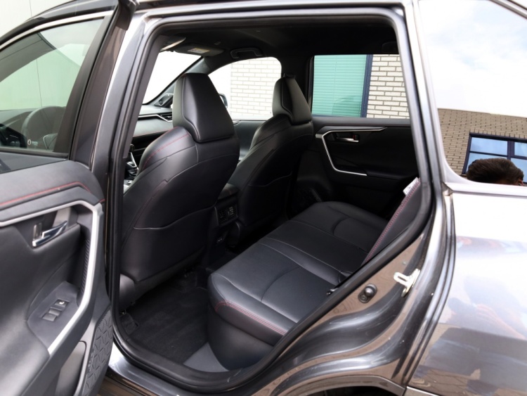 Toyota RAV4 2.5 Plug-in Hybrid Bi-Tone+ | 360 Camera | Stoelventilatie | Trekhaak