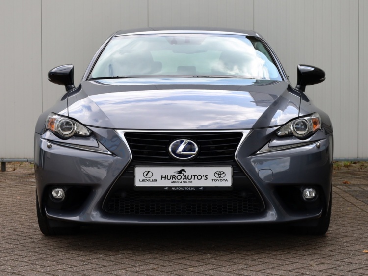 Lexus IS 300h Sport Edition | Stoelverwarming | Parkeersensor | Camera