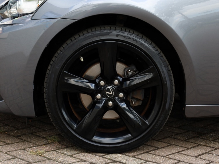 Lexus IS 300h Sport Edition | Stoelverwarming | Parkeersensor | Camera