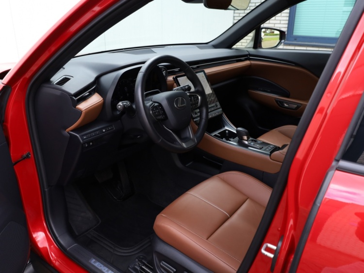 Lexus LBX 1.5 Relax 2WD | Leder | Memory Seat | Dodehoek