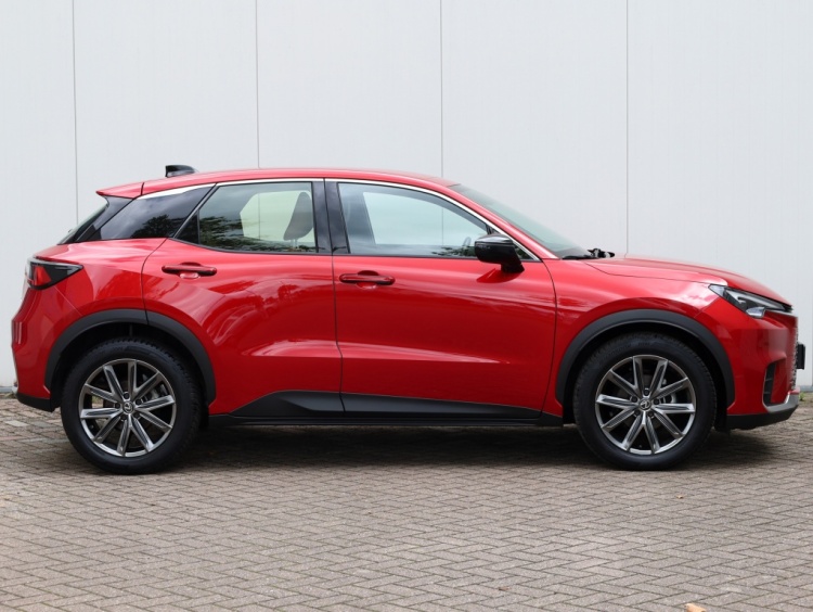 Lexus LBX 1.5 Relax 2WD | Leder | Memory Seat | Dodehoek