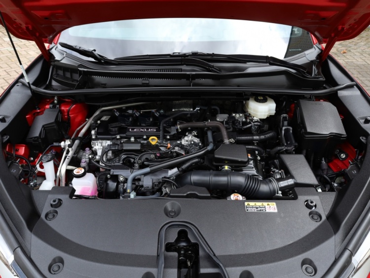 Lexus LBX 1.5 Relax 2WD | Leder | Memory Seat | Dodehoek