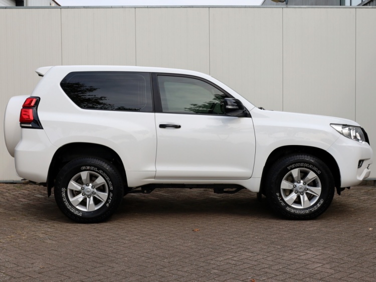 Toyota Land Cruiser 2.8 D4-D-F 3 DRS BLIND VAN | Climate Control | Cruise Control