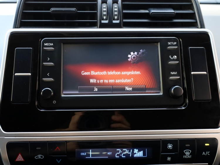 Toyota Land Cruiser 2.8 D4-D-F 3 DRS BLIND VAN | Climate Control | Cruise Control