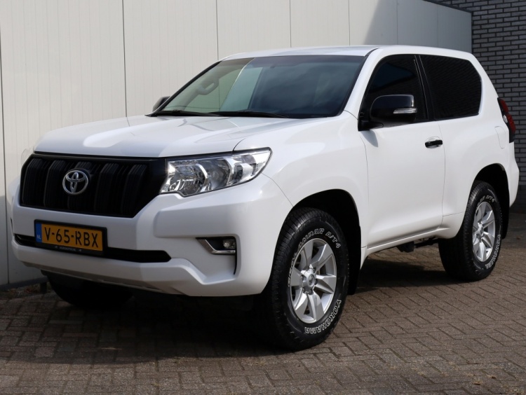 Toyota Land Cruiser 2.8 D4-D-F 3 DRS BLIND VAN | Climate Control | Cruise Control