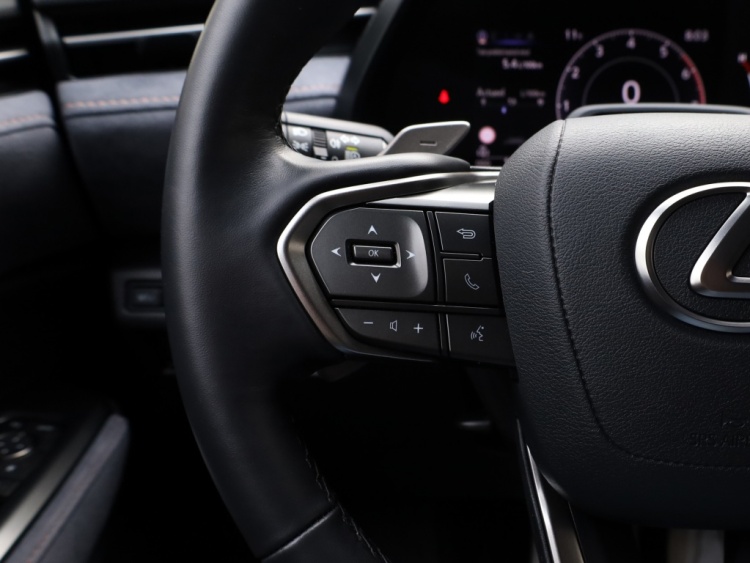 Lexus LBX 1.5 Cool 2WD | Carplay | Memory Seat | Leder/Suede