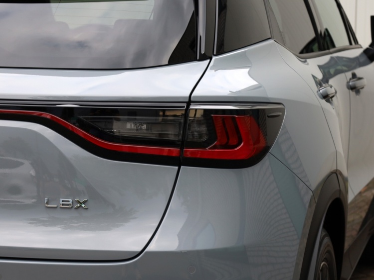 Lexus LBX 1.5 Cool 2WD | Carplay | Memory Seat | Leder/Suede