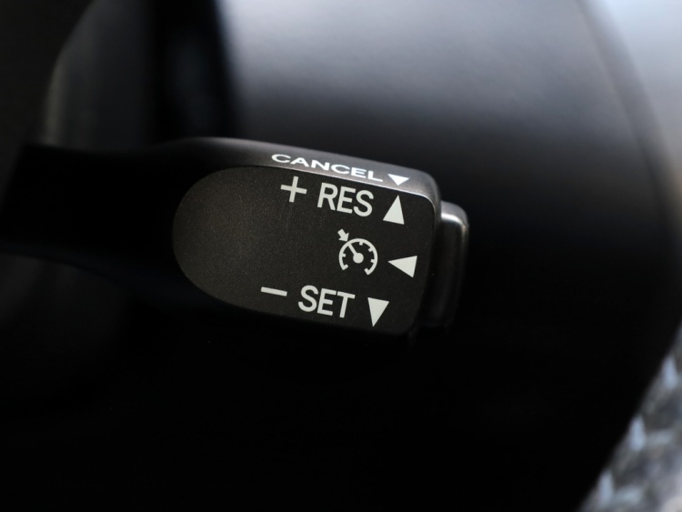 Toyota RAV4 2.0 VVTi Executive | Leder/Alcantara | Camera | 2000 KG trekgewicht