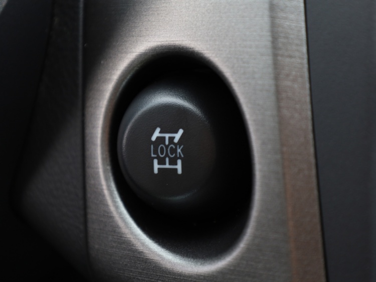 Toyota RAV4 2.0 VVTi Executive | Leder/Alcantara | Camera | 2000 KG trekgewicht