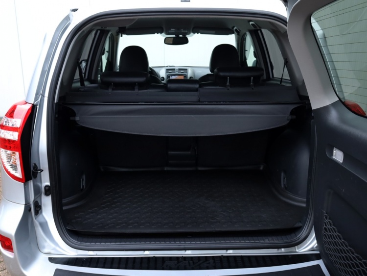 Toyota RAV4 2.0 VVTi Executive | Leder/Alcantara | Camera | 2000 KG trekgewicht