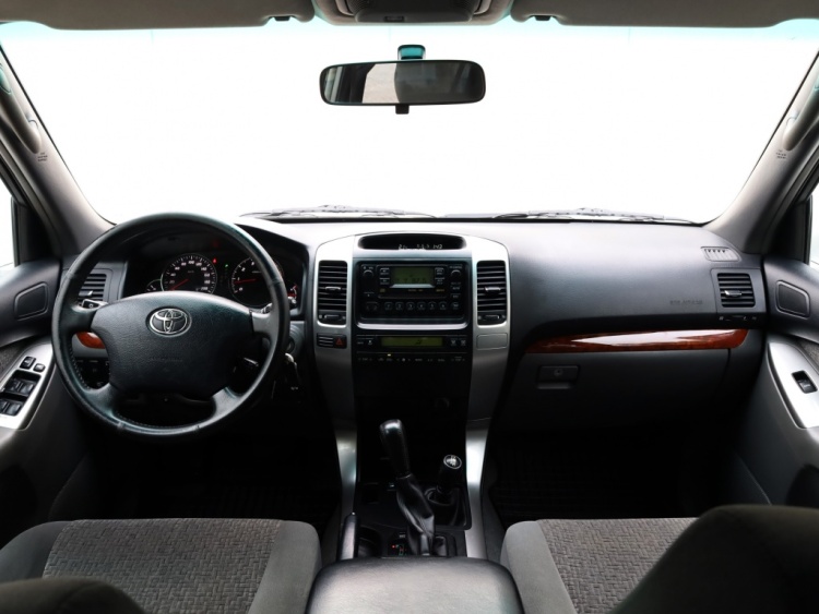 Toyota Land Cruiser 4.0 V6 VVT-i | Automaat | 8-Persoons | Clima