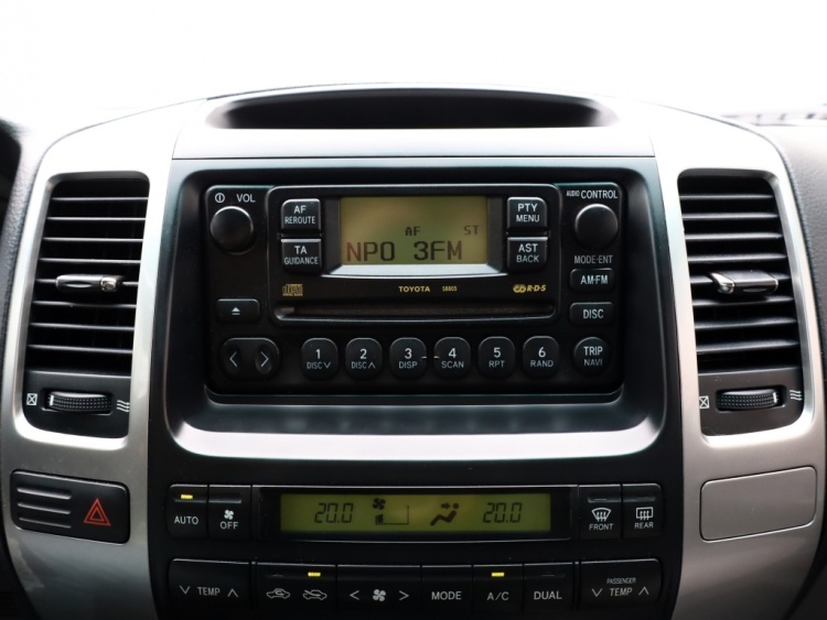 Toyota Land Cruiser 4.0 V6 VVT-i | Automaat | 8-Persoons | Clima