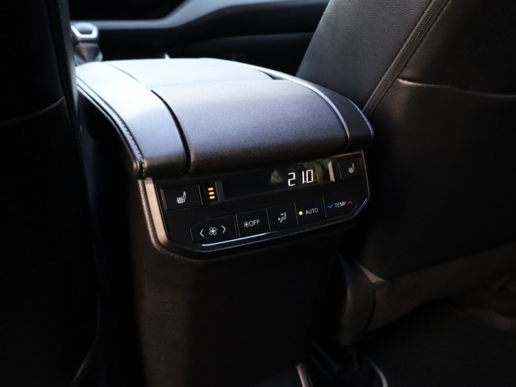 Toyota highlander 2.5 AWD Hybrid Premium | Panoramadak | 360 Camera | Stoelventilatie