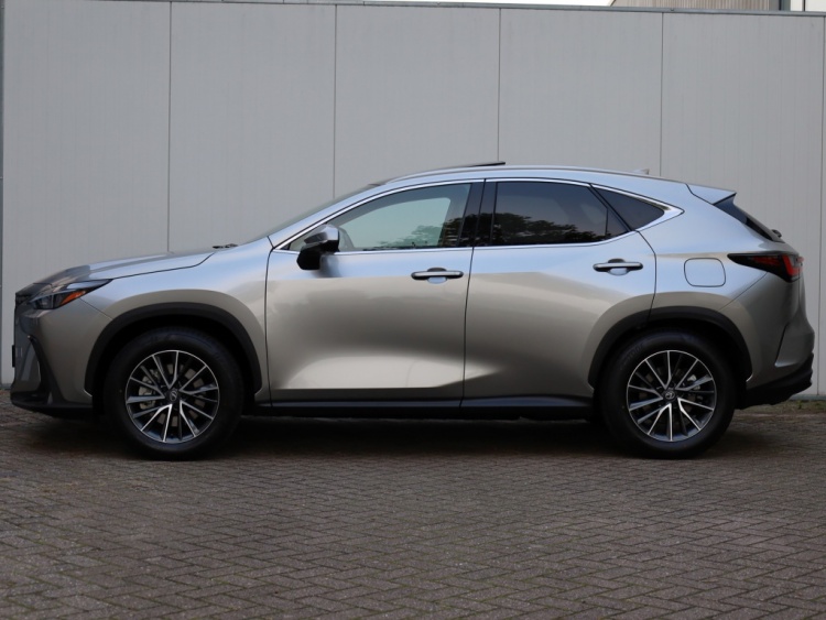 Lexus NX 450h+ AWD Luxury Line | Panoramadak | 360 Camera | Stoelverwarming