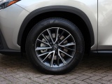 Lexus NX 450h+ AWD Luxury Line | Panoramadak | 360 Camera | Stoelverwarming