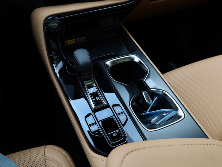 Lexus NX 450h+ AWD Luxury Line | Panoramadak | 360 Camera | Stoelverwarming