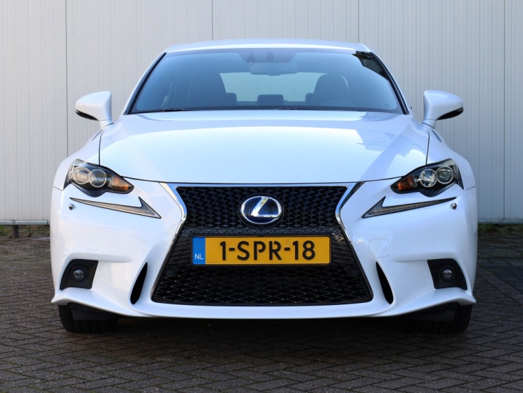 Lexus IS 300h F Sport Line | Stoelventilatie | Premium Audio | Adaptief onderstel