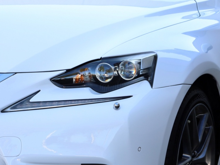 Lexus IS 300h F Sport Line | Stoelventilatie | Premium Audio | Adaptief onderstel