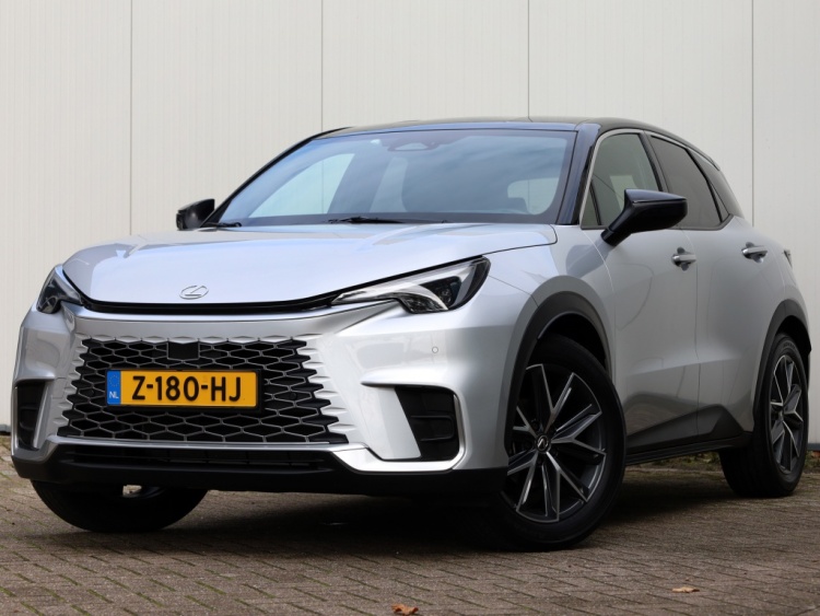 Lexus LBX 1.5 Cool 2WD | Tech Pack | NL-Auto | Trekhaak |