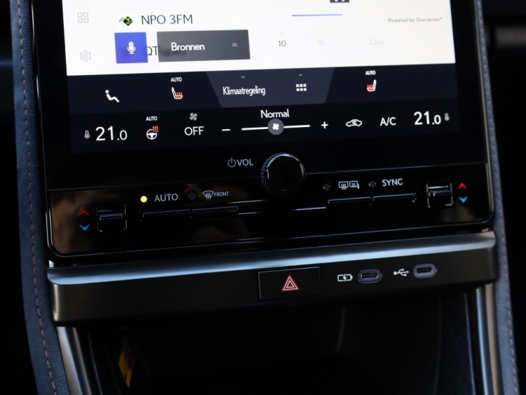 Lexus LBX 1.5 Cool 2WD | Tech Pack | NL-Auto | Trekhaak |