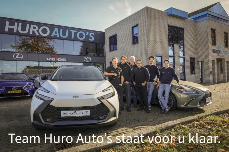 Toyota C-HR 2.0 PHEV 220 Dynamic | Bi-Tone | Dodehoek | Premium Navigatie