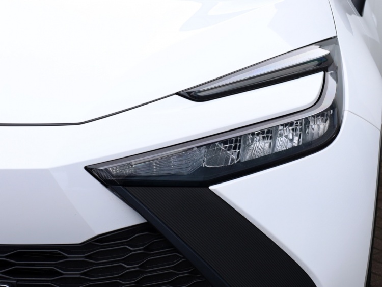Toyota C-HR 2.0 PHEV 220 Dynamic | Bi-Tone | Dodehoek | Premium Navigatie
