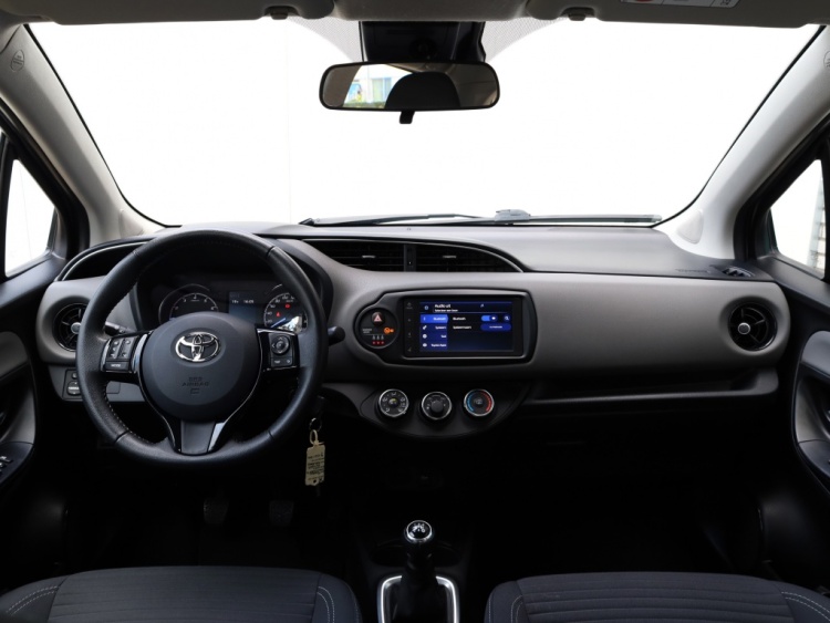 Toyota Yaris 1.0 VVT-i Connect | Airco | Carplay | NL-Auto