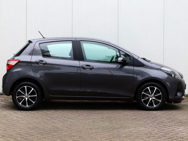 Toyota Yaris 1.0 VVT-i Connect | Airco | Carplay | NL-Auto