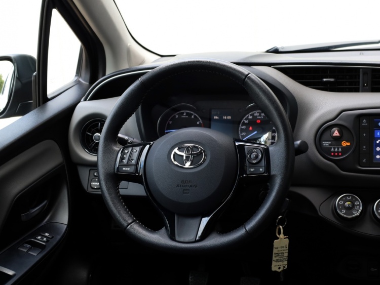 Toyota Yaris 1.0 VVT-i Connect | Airco | Carplay | NL-Auto