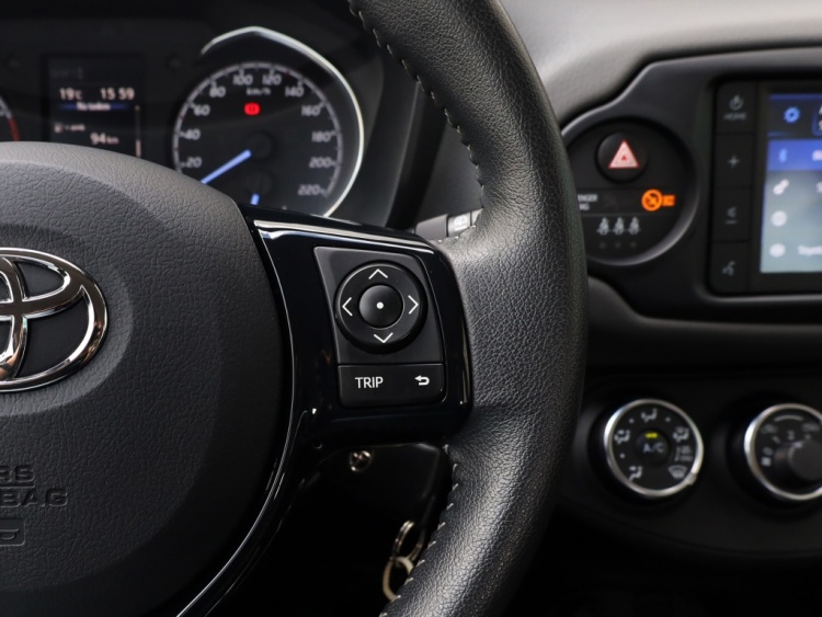 Toyota Yaris 1.0 VVT-i Connect | Airco | Carplay | NL-Auto