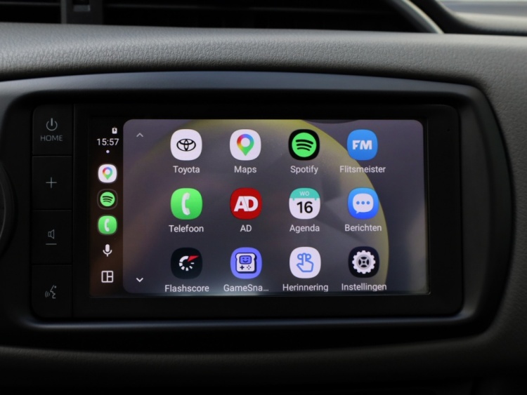 Toyota Yaris 1.0 VVT-i Connect | Airco | Carplay | NL-Auto