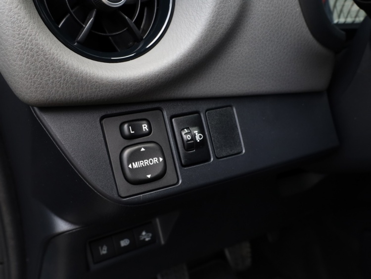 Toyota Yaris 1.0 VVT-i Connect | Airco | Carplay | NL-Auto