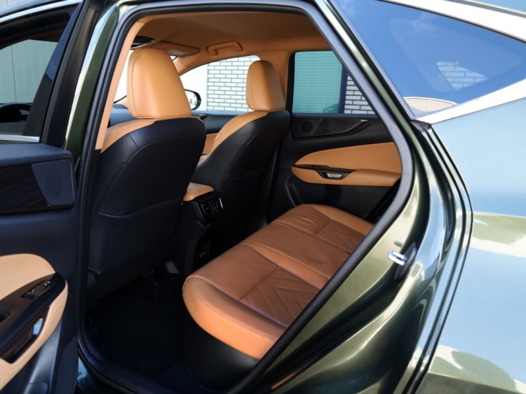 Lexus NX 450h+ AWD Executive Line | President Pack | Park-Assist | Stoelventilatie