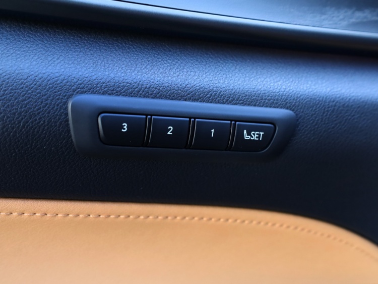 Lexus NX 450h+ AWD Executive Line | President Pack | Park-Assist | Stoelventilatie
