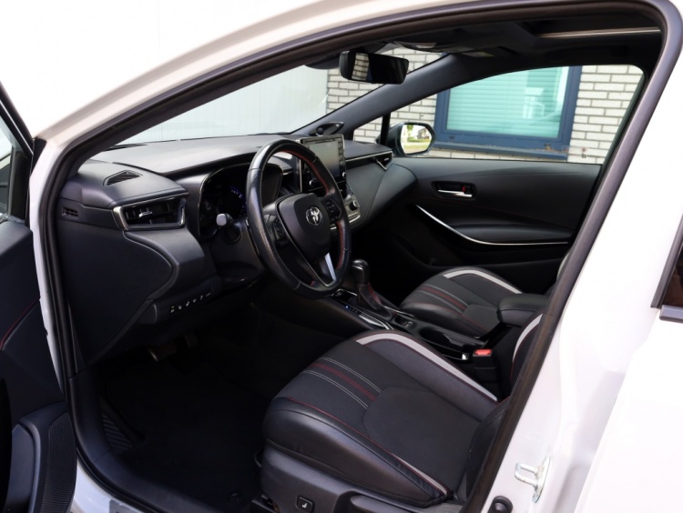 Toyota Corolla Touring Sports 2.0 Hybrid GR-Sport Plus | Panoramadak | JBL Audio | Head-Up