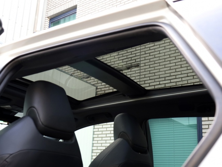 Toyota Corolla Touring Sports 2.0 Hybrid GR-Sport Plus | Panoramadak | JBL Audio | Head-Up