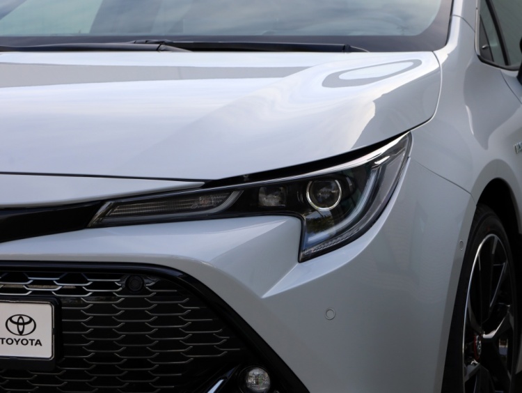 Toyota Corolla Touring Sports 2.0 Hybrid GR-Sport Plus | Panoramadak | JBL Audio | Head-Up