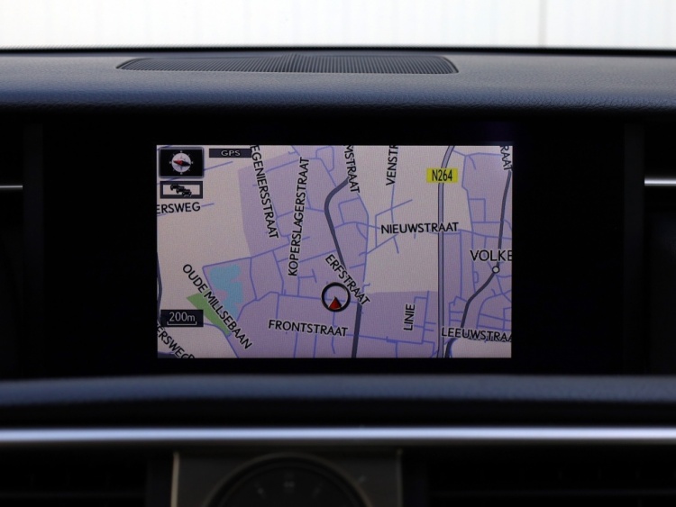 Lexus IS 300h Sport Edition | Keyless | Stoelverwarming | Trekhaak