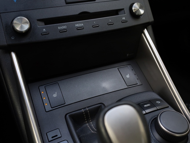 Lexus IS 300h Sport Edition | Keyless | Stoelverwarming | Trekhaak