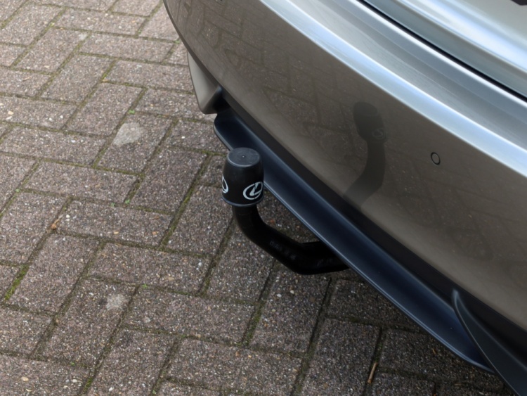 Lexus IS 300h Sport Edition | Keyless | Stoelverwarming | Trekhaak