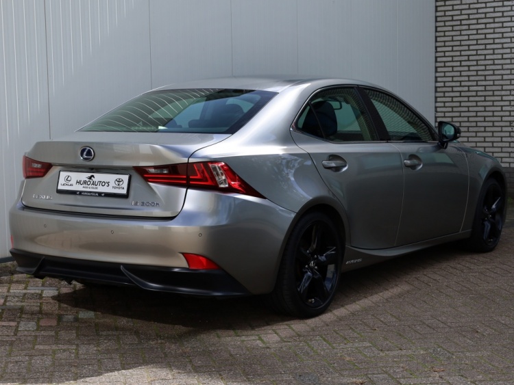 Lexus IS 300h Sport Edition | Keyless | Stoelverwarming | Trekhaak