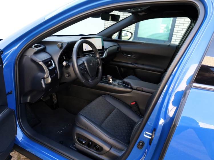 Lexus UX 300h Luxury Line | Leder | Premium Navi | El Achterklep
