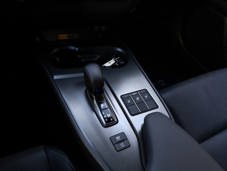 Lexus UX 300h Luxury Line | Leder | Premium Navi | El Achterklep