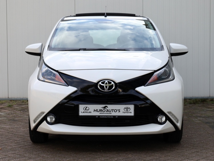 Toyota Aygo 1.0 VVT-i x-wave | Cabrio | Half Leder | Camera