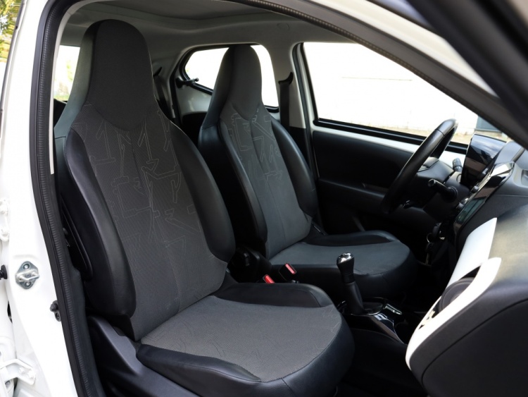 Toyota Aygo 1.0 VVT-i x-wave | Cabrio | Half Leder | Camera